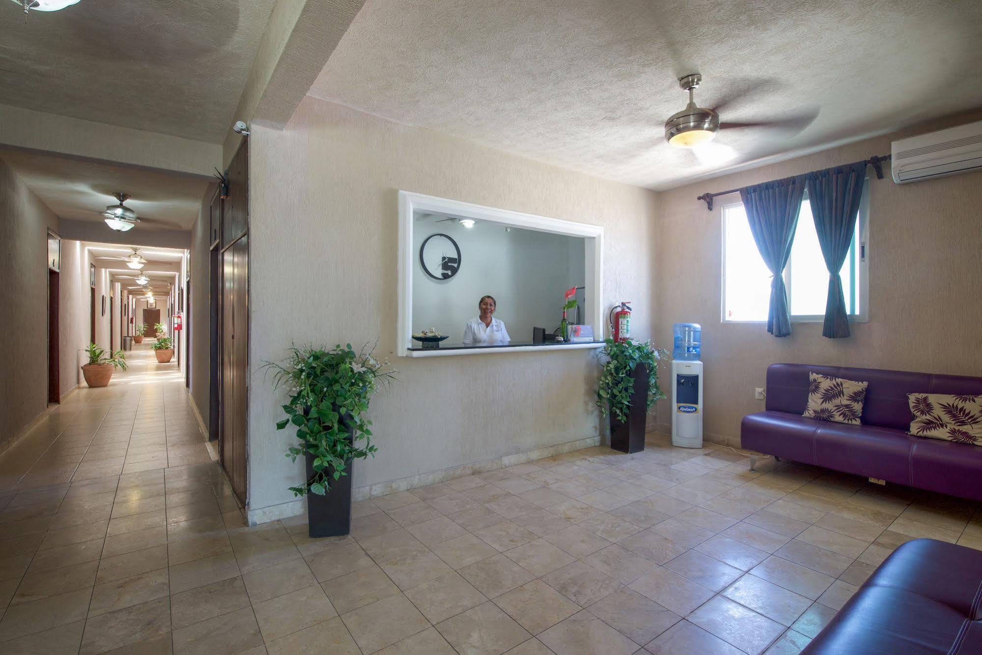 Hotel Villa Fontana Chetumal Exterior foto
